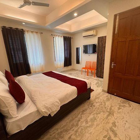 Hl Grand Hotel Lucknow Eksteriør bilde