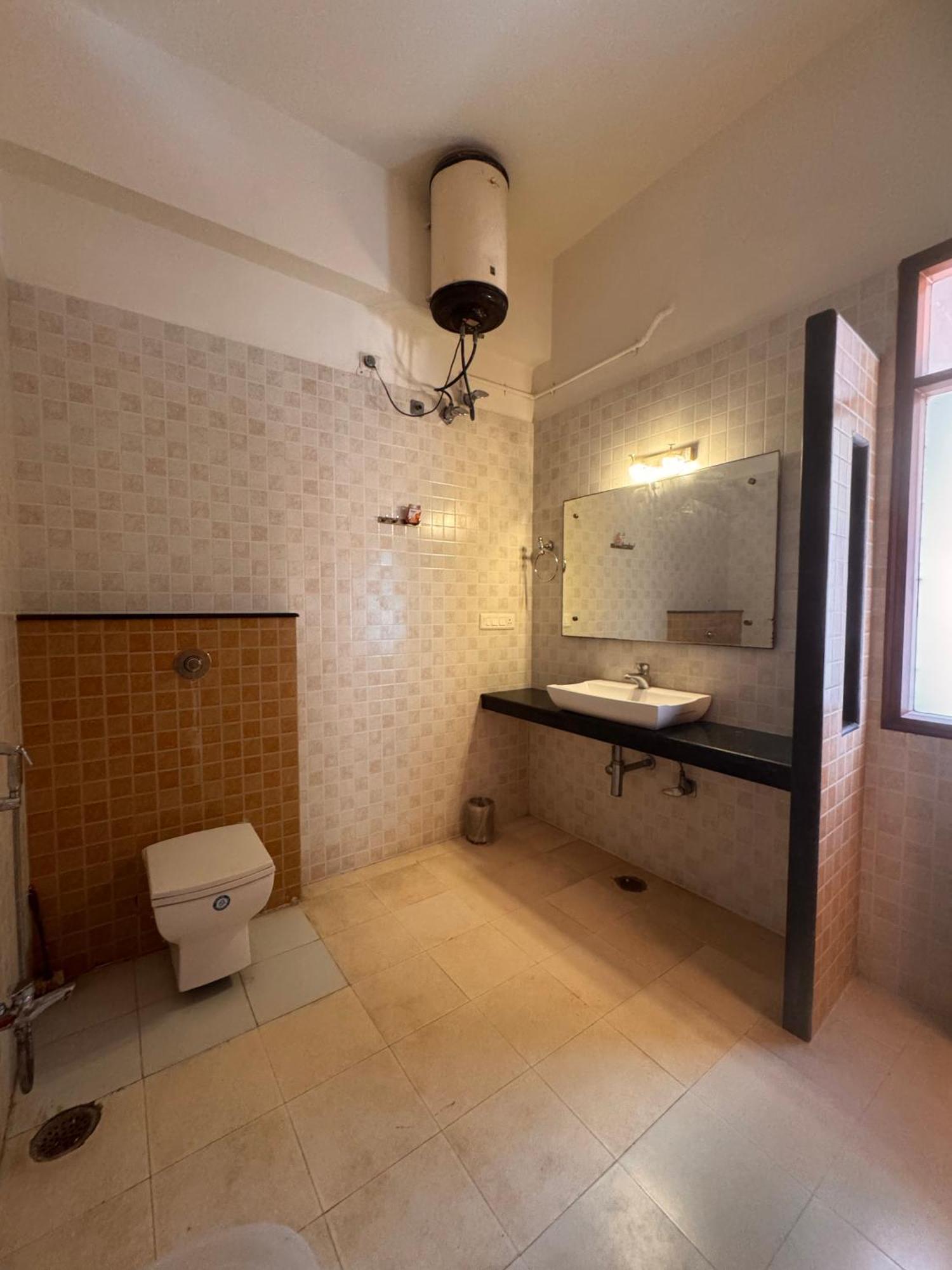 Hl Grand Hotel Lucknow Eksteriør bilde