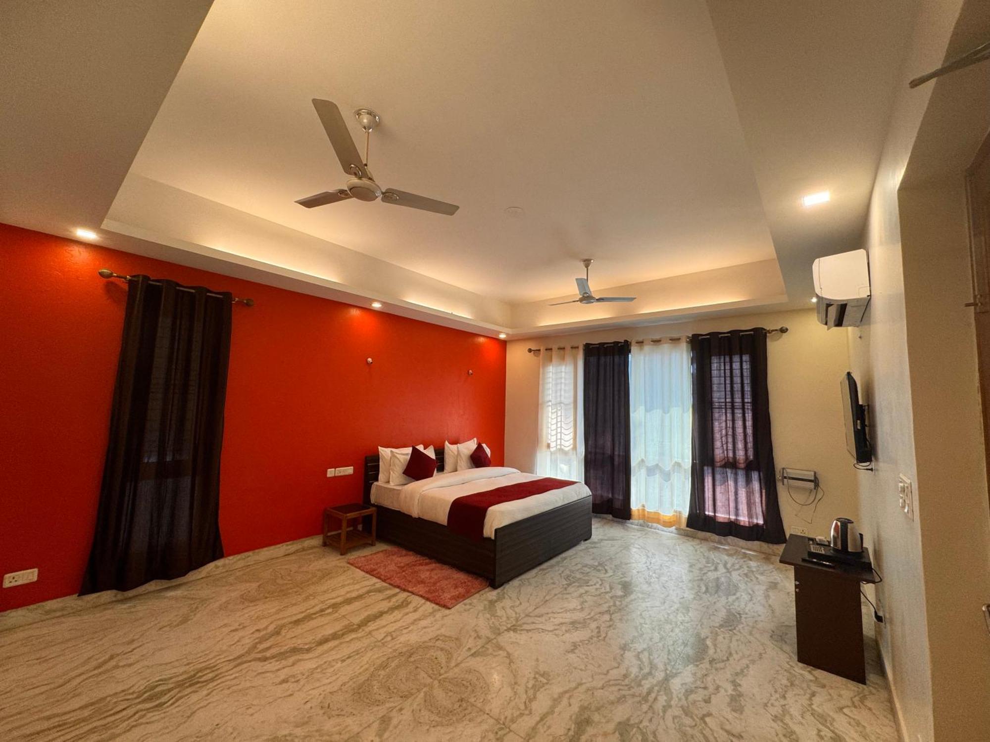 Hl Grand Hotel Lucknow Eksteriør bilde